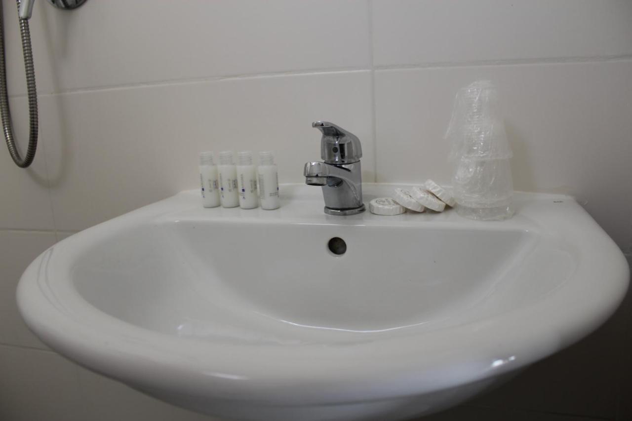 Hotel Mora Rimini Exterior photo