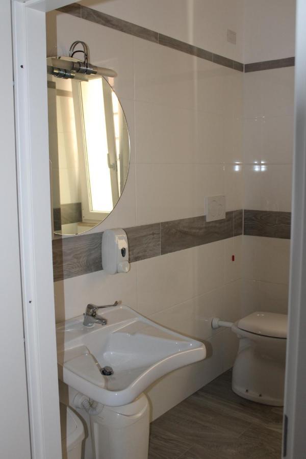 Hotel Mora Rimini Exterior photo
